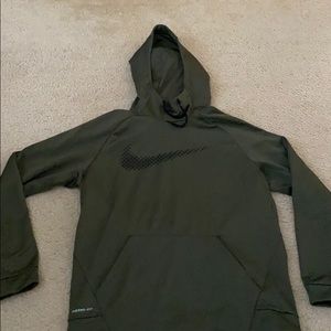 Men’s Nike sweatshirt